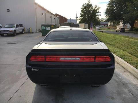 2012 Dodge Challenger SXT Plus