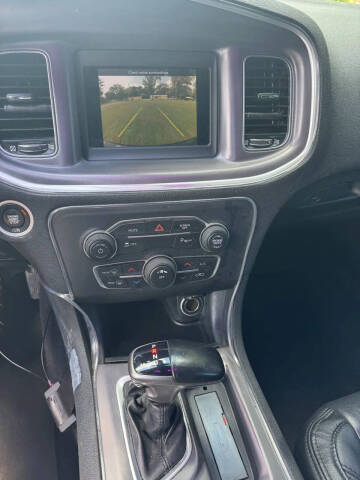 2019 Dodge Charger SXT