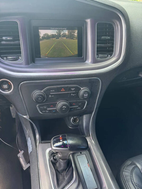 2019 Dodge Charger SXT