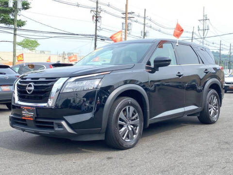 2023 Nissan Pathfinder S