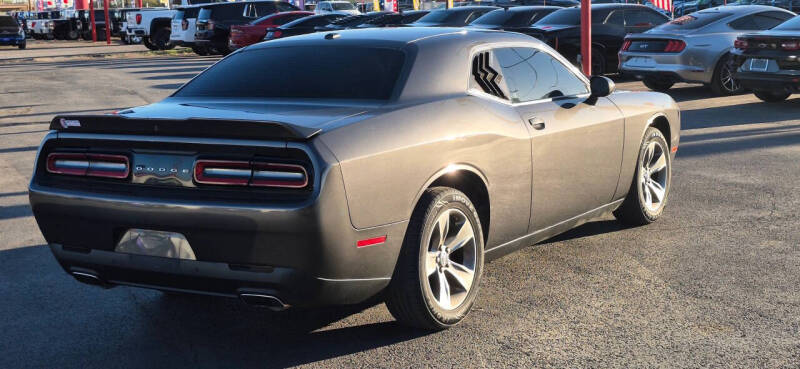 2021 Dodge Challenger SXT