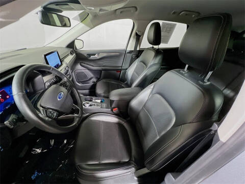 2021 Ford Escape Titanium