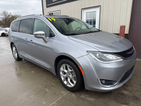 2019 Chrysler Pacifica Limited 35th Anniversary
