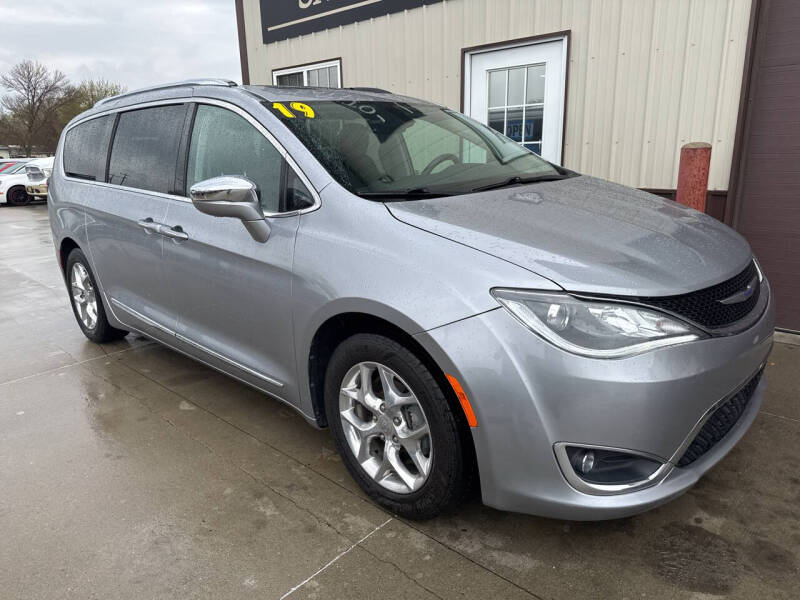 2019 Chrysler Pacifica Limited 35th Anniversary