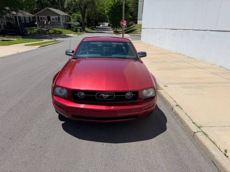 2007 Ford Mustang V6 Deluxe