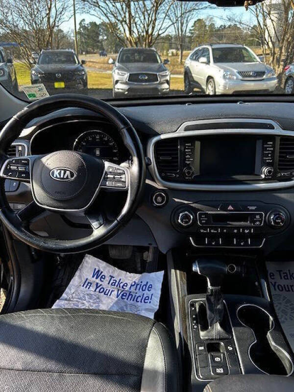 2020 Kia Sorento EX V6