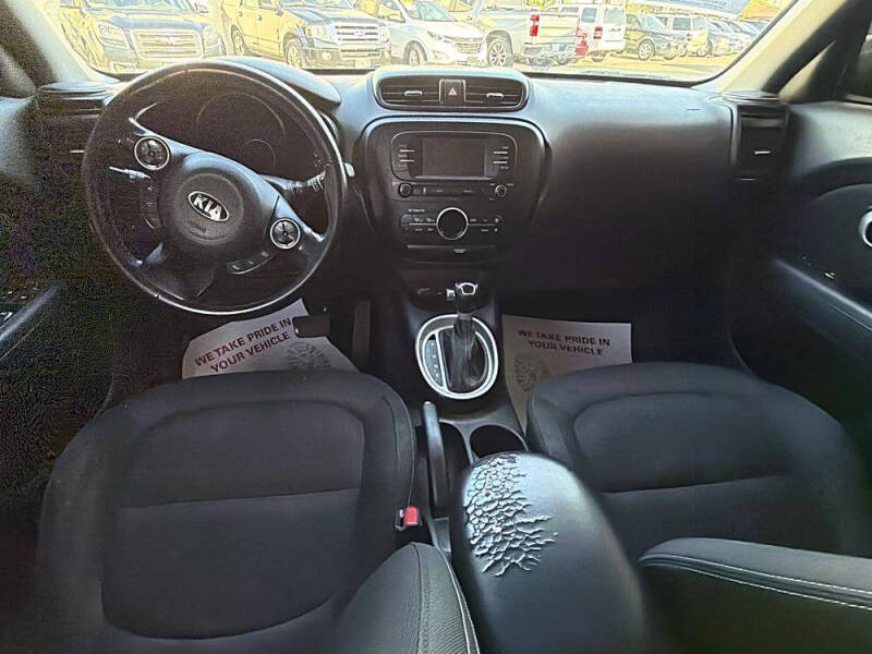 2017 Kia Soul +