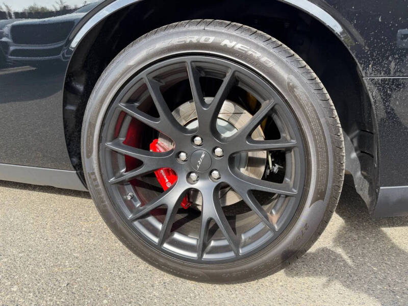 2015 Dodge Challenger SRT Hellcat