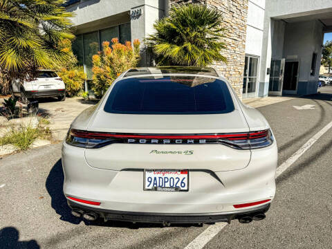 2022 Porsche Panamera 4S E-Hybrid