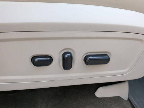 2016 Lincoln Navigator Select