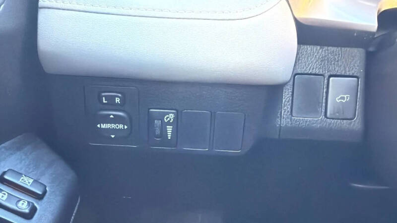 2016 Toyota RAV4 Hybrid XLE