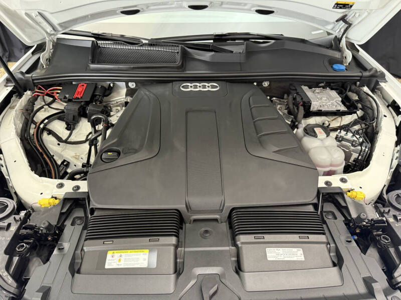 2022 Audi Q7 quattro Premium Plus 45 TFSI