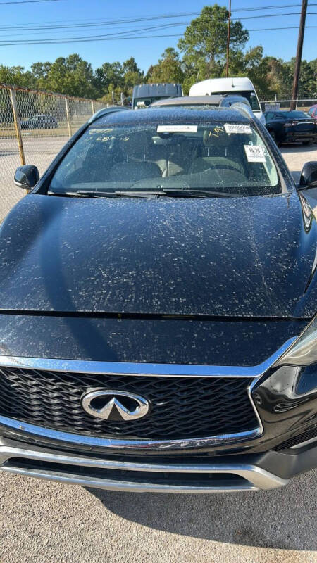 2017 Infiniti QX30 Premium