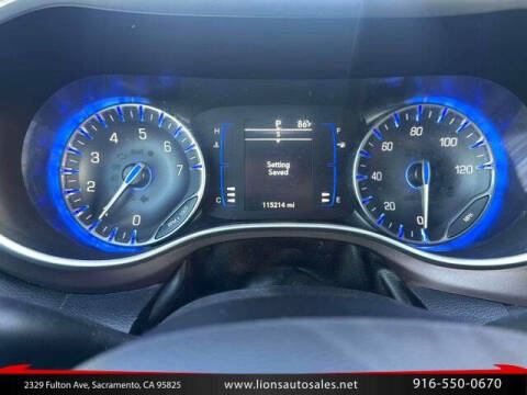 2020 Chrysler Voyager LXi