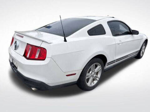 2010 Ford Mustang V6