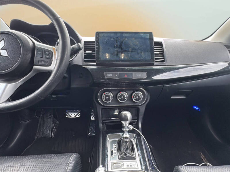 2012 Mitsubishi Lancer Evolution MR