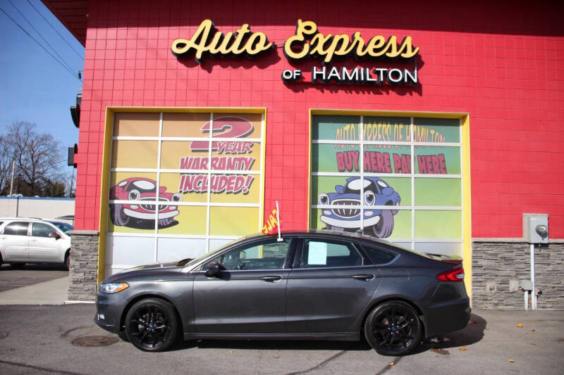 2019 Ford Fusion SE's photo