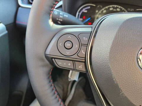 2025 Toyota RAV4 Plug-in Hybrid SE