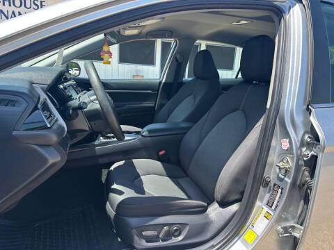 2020 Toyota Camry LE