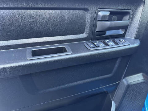 2023 RAM 1500 Classic Express