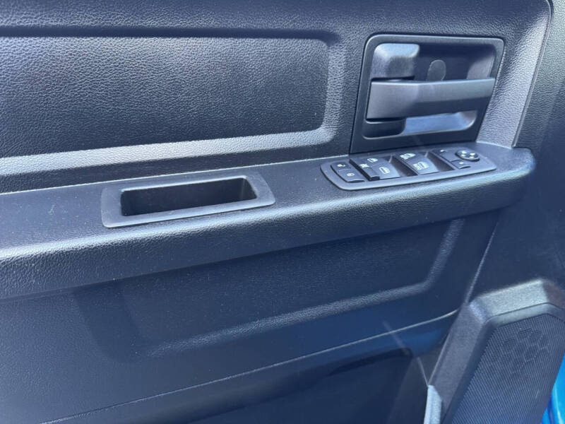 2023 RAM 1500 Classic Express