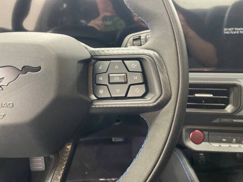 2025 Ford Mustang Dark Horse