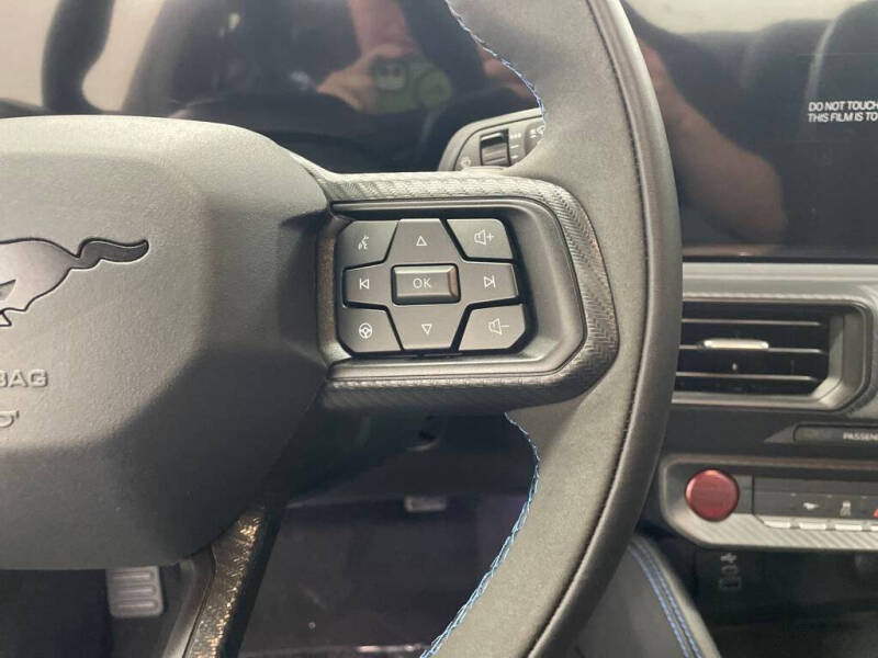 2025 Ford Mustang Dark Horse