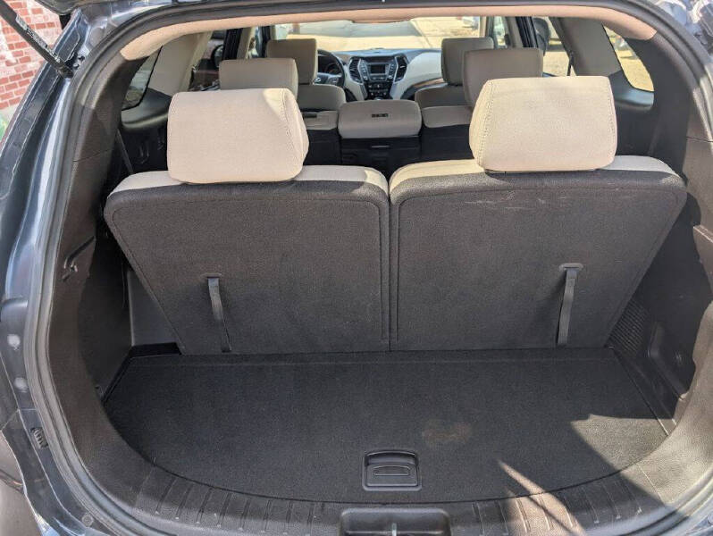 2016 Hyundai Santa Fe SE