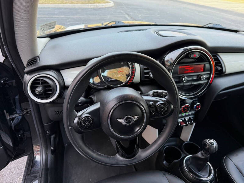 2015 MINI Hardtop 2 Door Cooper