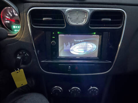 2011 Chrysler 200 Touring