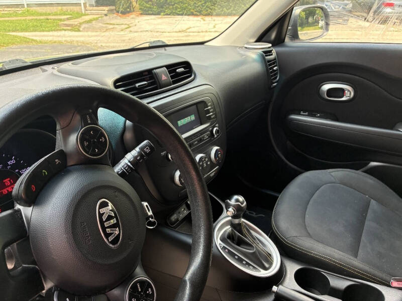 2016 Kia Soul +
