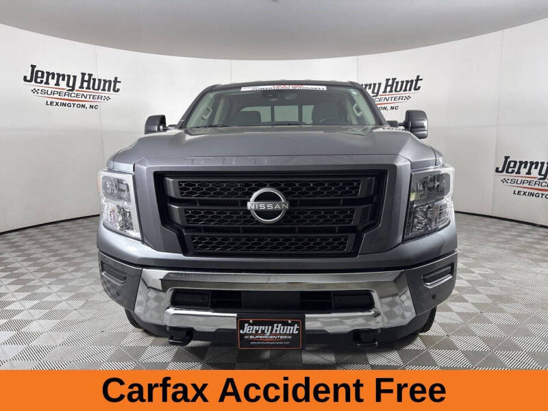 2024 Nissan Titan XD SV