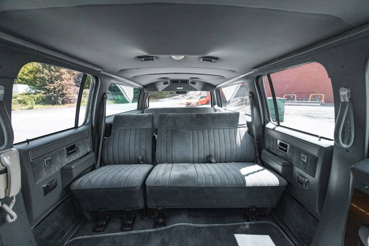 1988 Chevrolet Suburban 79