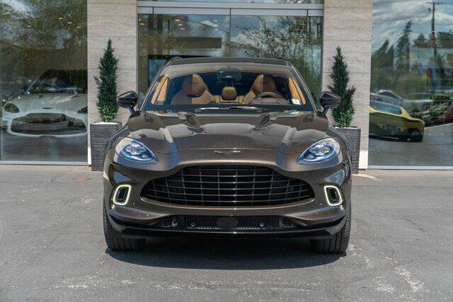 2021 Aston Martin DBX