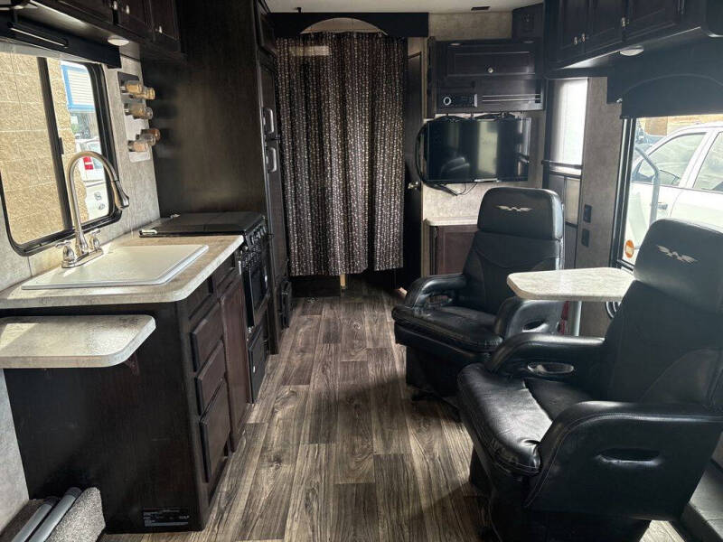 2020 Weekend Warrior SS1900