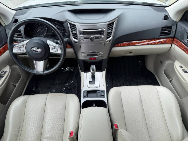2011 Subaru Outback 2.5i Limited