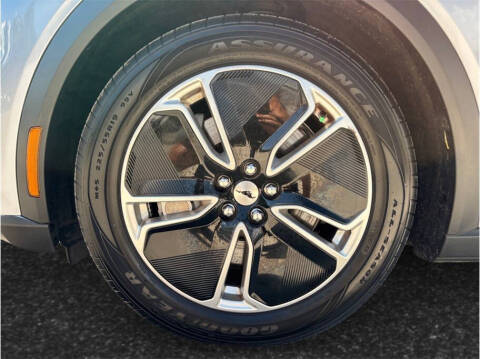2022 Ford Mustang Mach-E Select