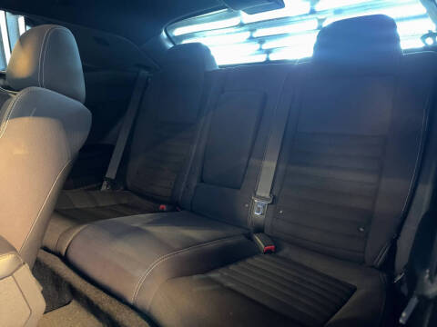 2014 Dodge Challenger SRT8 Core