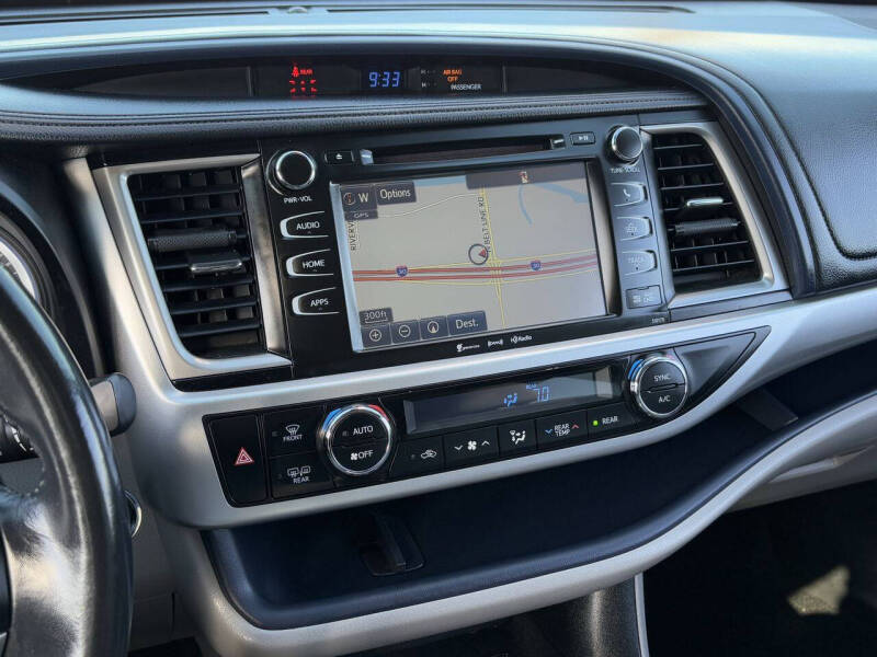 2017 Toyota Highlander XLE