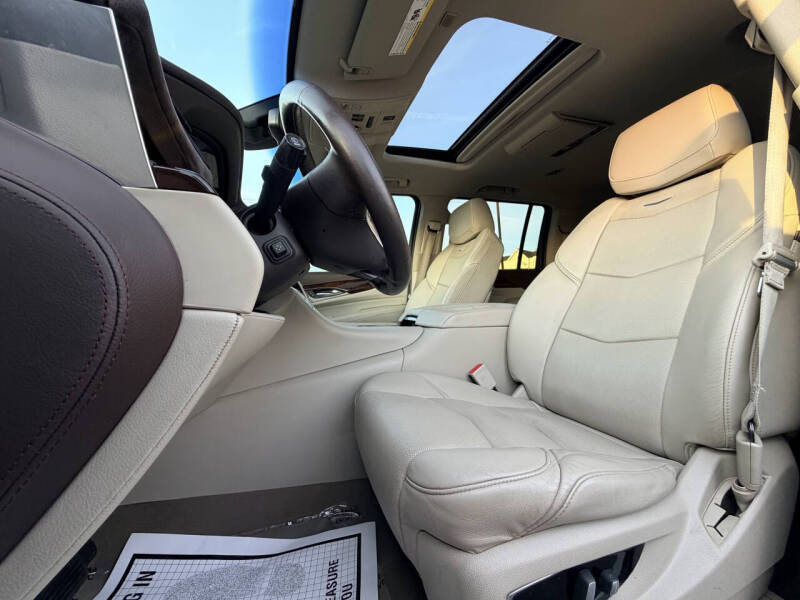 2017 Cadillac Escalade ESV Premium Luxury