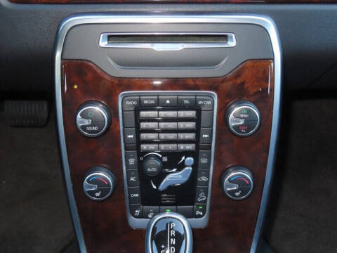 2015 Volvo XC70 3.2 Premier Plus