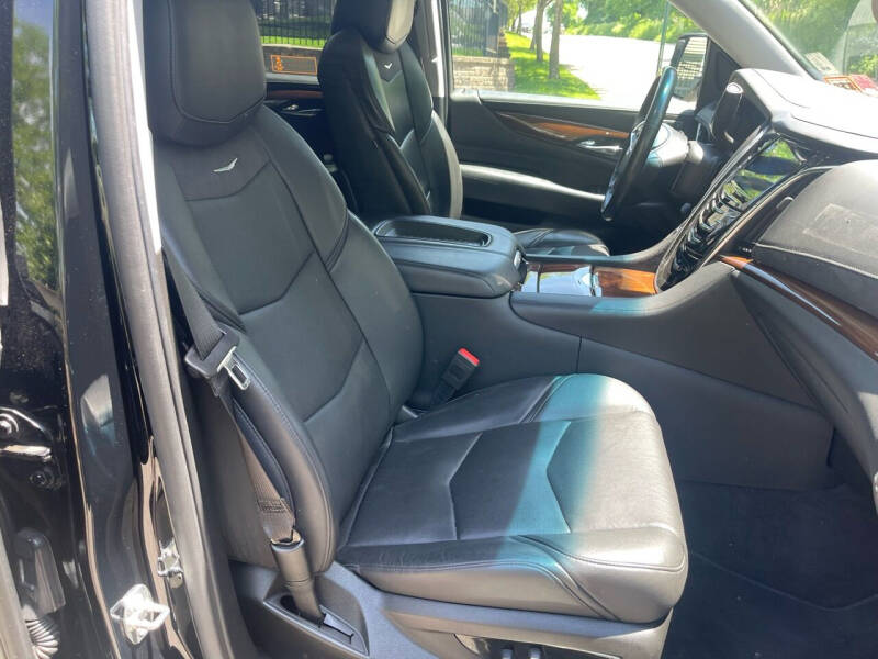 2020 Cadillac Escalade ESV Standard