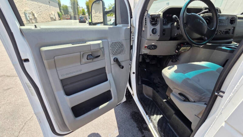 2012 Ford E-Series