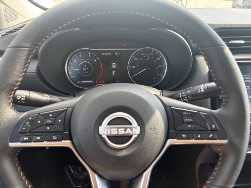 2025 Nissan Versa SR