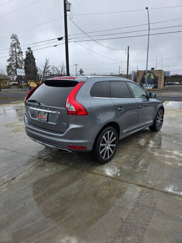 2016 Volvo XC60 T5 Drive-E Premier