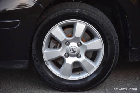 2011 Nissan Versa 1.8 S