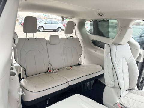 2020 Chrysler Pacifica Hybrid Limited