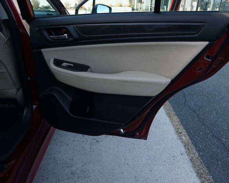 2016 Subaru Legacy 3.6R Limited