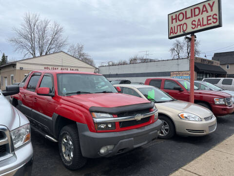 2004 Chevrolet Avalanche for sale at Holiday Auto Sales in Grand Rapids MI
