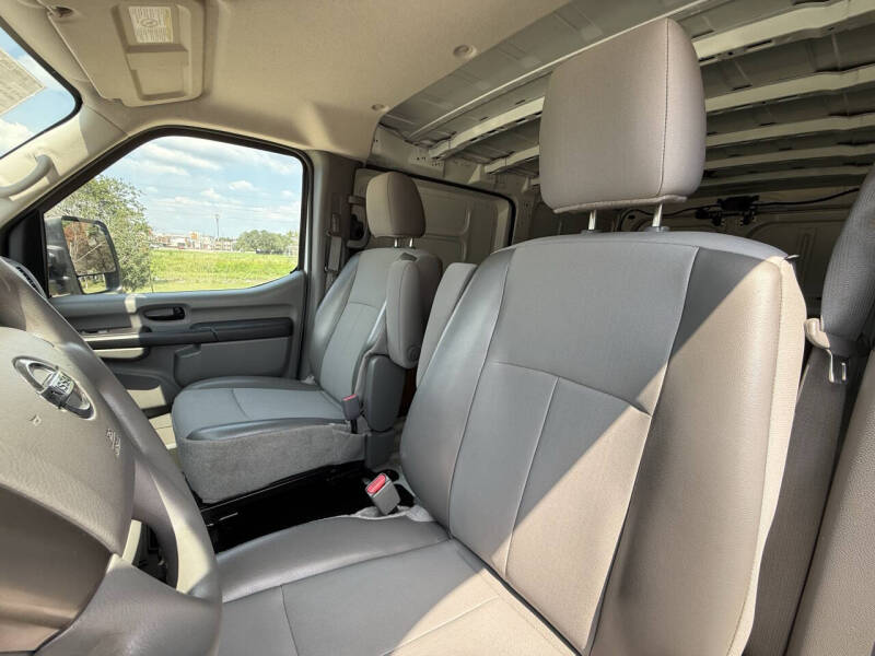 2016 Nissan NV 2500 HD S